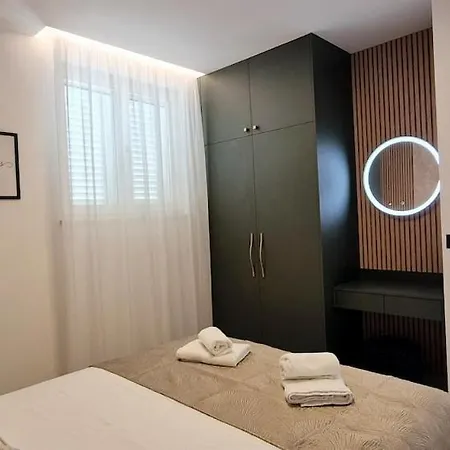 Cozy With Shared Pool