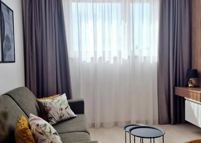 Cozy With Shared Pool Apartman *